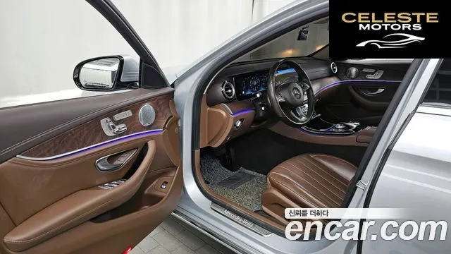 MERCEDES BENZ E-Classe W213 E300 Exclusive 2017 — photo 10 sur 20