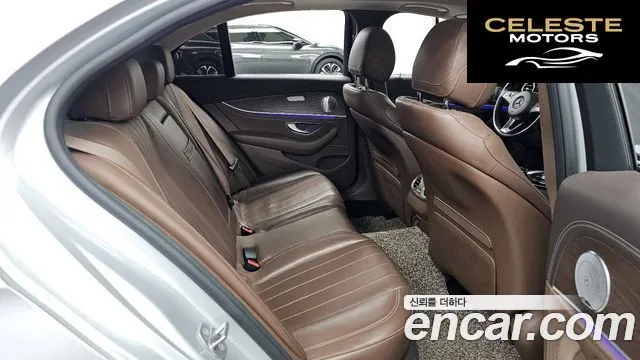 MERCEDES BENZ E-Classe W213 E300 Exclusive 2017 — photo 12 sur 20