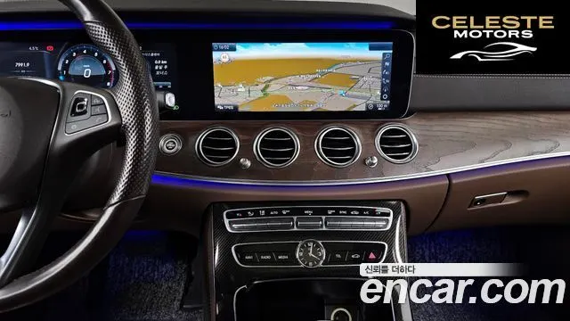 MERCEDES BENZ E-Classe W213 E300 Exclusive 2017 — photo 15 sur 20