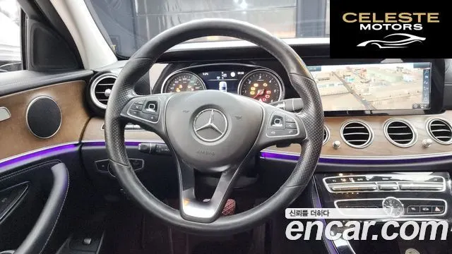 MERCEDES BENZ E-Classe W213 E220d 4MATIC Exclusive 2017 — photo 13 sur 20