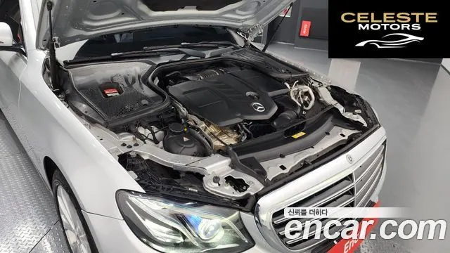 MERCEDES BENZ E-Classe W213 E220d 4MATIC Exclusive 2017 — photo 6 sur 20