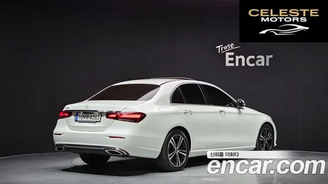 MERCEDES BENZ E-Classe W213 E250 Avantgarde 2021 — photo 2 sur 20