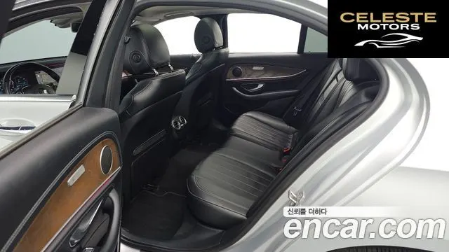 MERCEDES BENZ E-Classe W213 E300 Exclusive 2017 — photo 12 sur 20