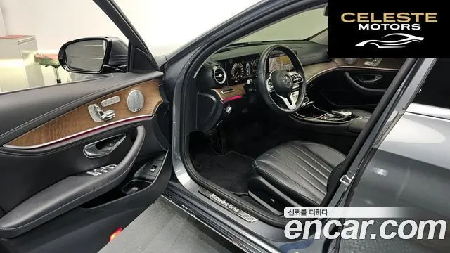 MERCEDES BENZ E-Classe W213 E300 4MATIC Exclusive 2019 — photo 10 sur 20