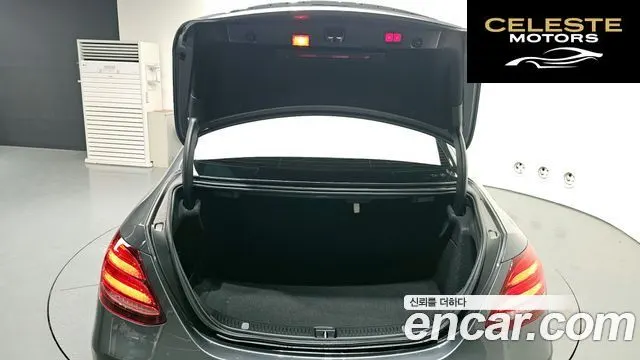 MERCEDES BENZ E-Classe W213 E300 4MATIC Exclusive 2019 — photo 20 sur 20