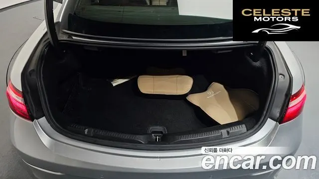 MERCEDES BENZ E-Classe W213 E220d Coupé 2017 — photo 20 sur 20