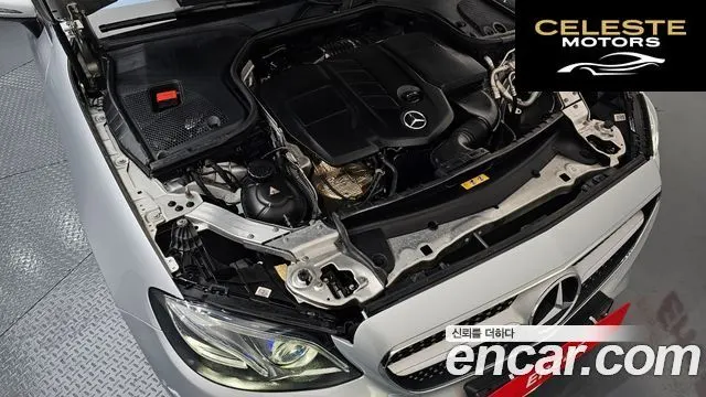 MERCEDES BENZ E-Classe W213 E220d Coupé 2017 — photo 6 sur 20