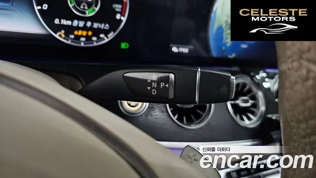 MERCEDES BENZ E-Classe W213 E220d Coupé 2017 — photo 9 sur 20