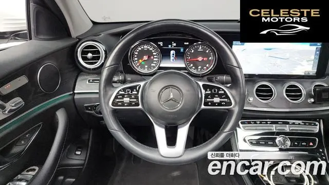 MERCEDES BENZ E-Classe W213 E220d Avantgarde 2019 — photo 13 sur 20