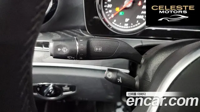 MERCEDES BENZ E-Classe W213 E220d Avantgarde 2019 — photo 17 sur 20