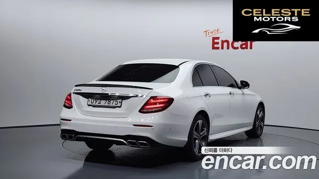 MERCEDES BENZ E-Classe W213 E220d Avantgarde 2019 — photo 2 sur 20