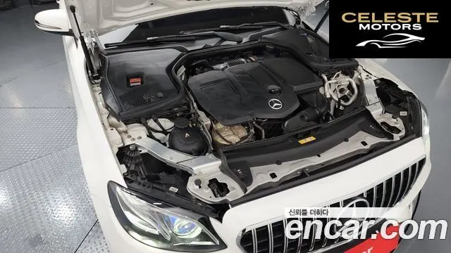 MERCEDES BENZ E-Classe W213 E220d Avantgarde 2019 — photo 6 sur 20