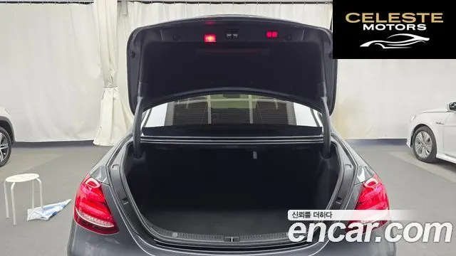 MERCEDES BENZ E-Classe W213 E300 4MATIC Exclusive 2019 — photo 20 sur 20