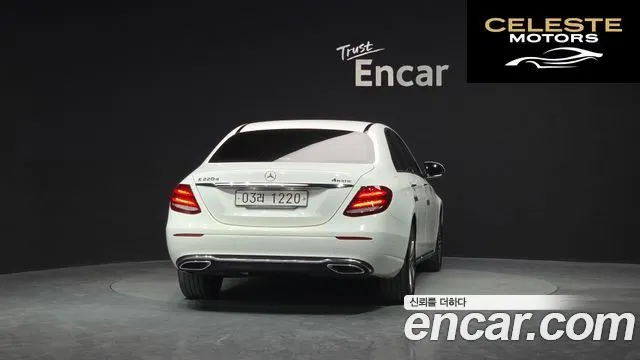 MERCEDES BENZ E-Classe W213 E220d 4MATIC Avantgarde 2017 — photo 4 sur 20
