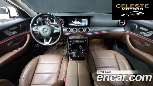 MERCEDES BENZ E-Classe W213 E220d 4MATIC Avantgarde 2017 — photo 7 sur 20