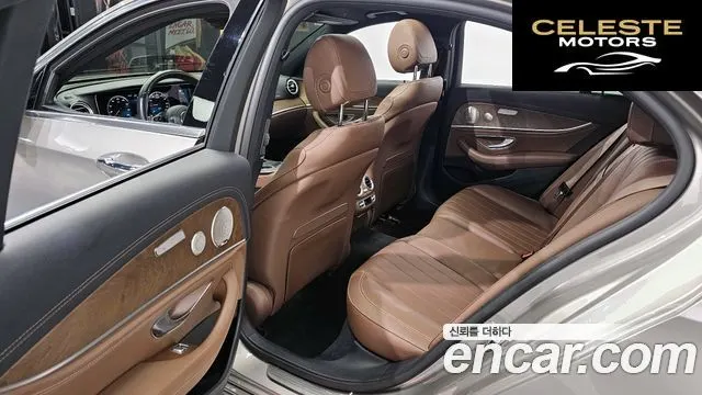 MERCEDES BENZ E-Classe W213 E300e 4MATIC Exclusive 2022 — photo 11 sur 20
