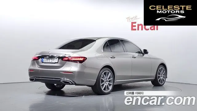 MERCEDES BENZ E-Classe W213 E300e 4MATIC Exclusive 2022 — photo 2 sur 20