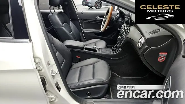 MERCEDES BENZ GLA-Classe X156 GLA200 CDI 4MATIC 2015 — photo 10 sur 20