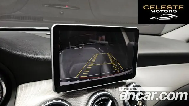 MERCEDES BENZ GLA-Classe X156 GLA200 CDI 4MATIC 2015 — photo 15 sur 20