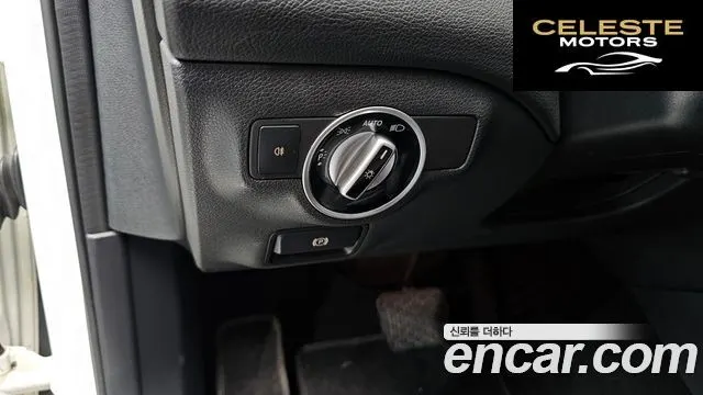 MERCEDES BENZ GLA-Classe X156 GLA200 CDI 4MATIC 2015 — photo 18 sur 20