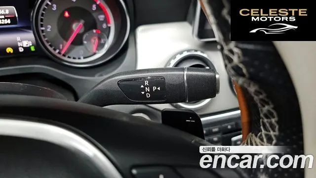 MERCEDES BENZ GLA-Classe X156 GLA200 CDI 4MATIC 2015 — photo 9 sur 20