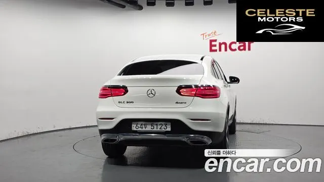 MERCEDES BENZ GLC-Classe X253 GLC300 4MATIC Coupé 2019 — photo 4 sur 20
