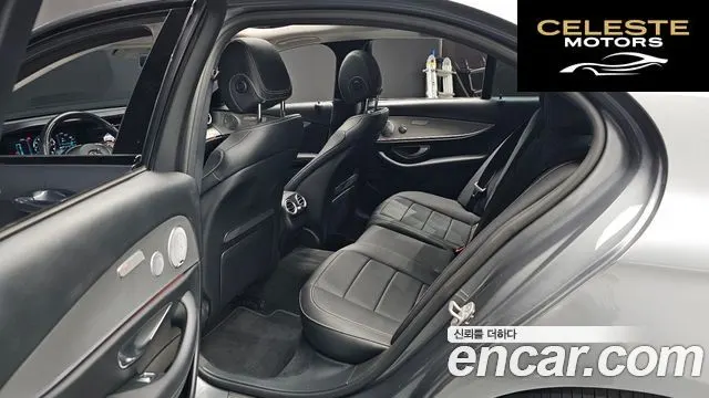 MERCEDES BENZ E-Classe W213 E300 Avantgarde 2017 — photo 11 sur 20