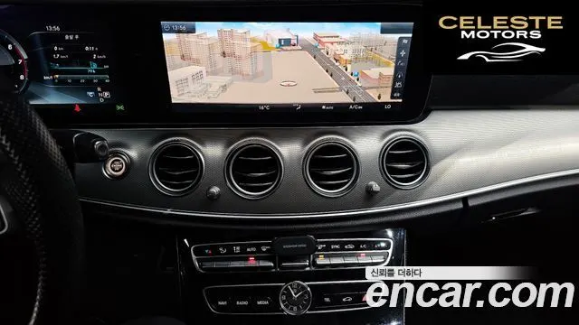 MERCEDES BENZ E-Classe W213 E300 Avantgarde 2017 — photo 14 sur 20