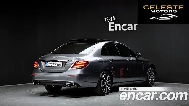 MERCEDES BENZ E-Classe W213 E300 Avantgarde 2017 — photo 2 sur 20