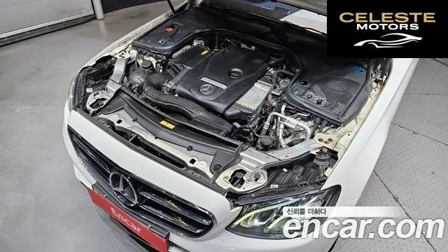 MERCEDES BENZ E-Classe W213 E250 Avantgarde 2020 — photo 6 sur 20