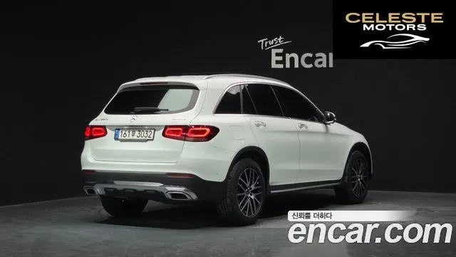 MERCEDES BENZ GLC-Classe X253 GLC220 d 4MATIC 2022 — photo 2 sur 20