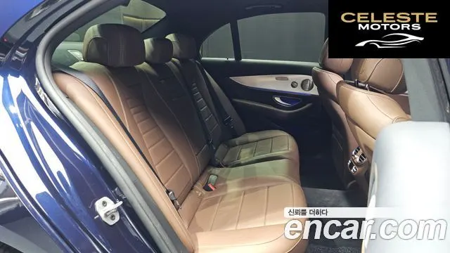 MERCEDES BENZ E-Classe W213 E350 4MATIC Avantgarde 2021 — photo 12 sur 20