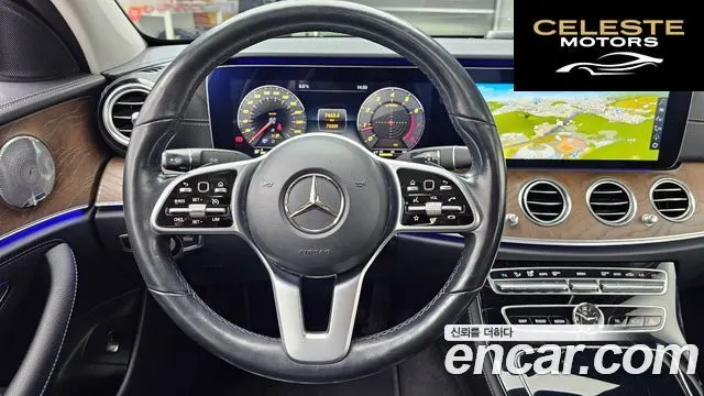 MERCEDES BENZ E-Classe W213 E300 4MATIC Exclusive 2019 — photo 13 sur 26