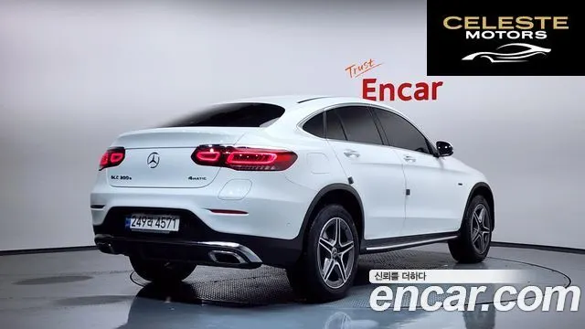 MERCEDES BENZ GLC-Classe X253 GLC300e 4MATIC Coupé 2021 — photo 2 sur 20