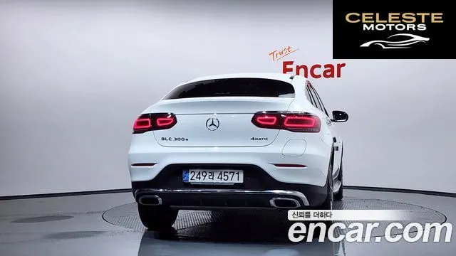 MERCEDES BENZ GLC-Classe X253 GLC300e 4MATIC Coupé 2021 — photo 4 sur 20