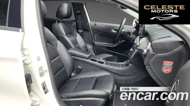 MERCEDES BENZ GLA-Classe X156 GLA200 d 4MATIC 2016 — photo 11 sur 20