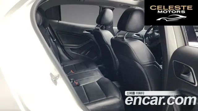 MERCEDES BENZ GLA-Classe X156 GLA200 d 4MATIC 2016 — photo 12 sur 20