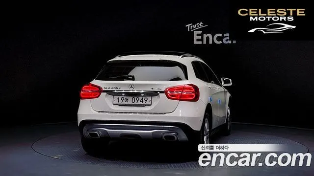 MERCEDES BENZ GLA-Classe X156 GLA200 d 4MATIC 2016 — photo 4 sur 20