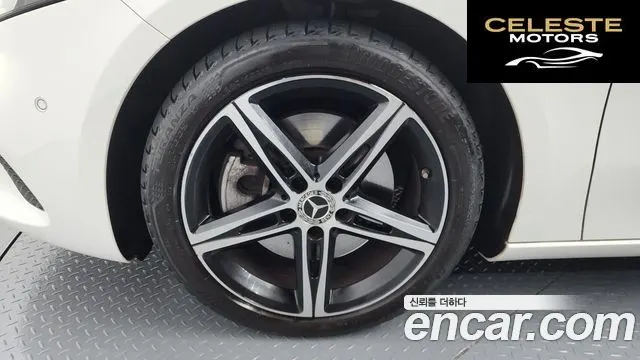 MERCEDES BENZ A-Classe W177 A250 4MATIC Berline 2020 — photo 5 sur 20