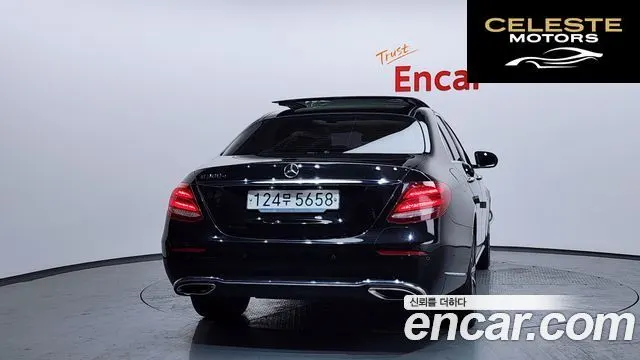 MERCEDES BENZ E-Classe W213 E300e Exclusive 2019 — photo 4 sur 20