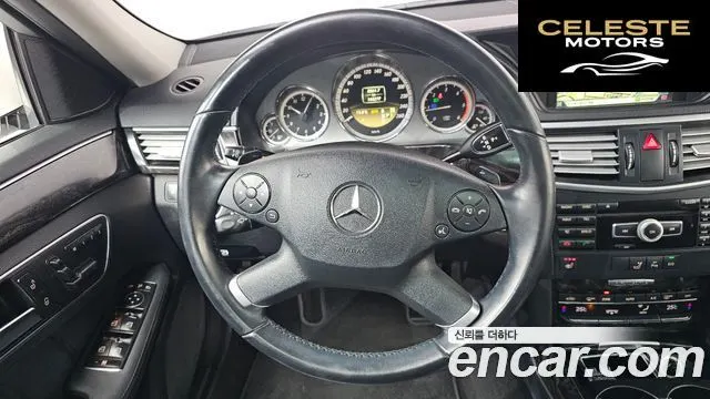 MERCEDES BENZ E-Classe W212 E220 CDI Avantgarde 2012 — photo 13 sur 20