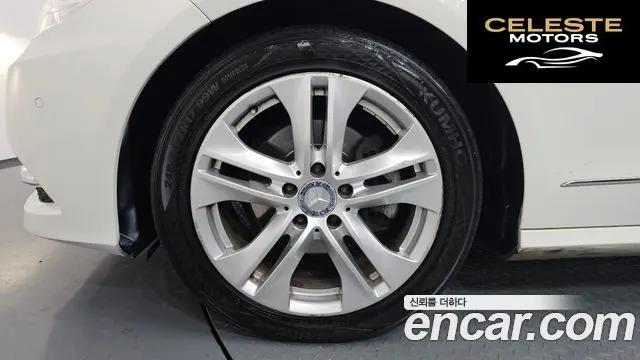 MERCEDES BENZ E-Classe W212 E220 CDI Avantgarde 2012 — photo 5 sur 20