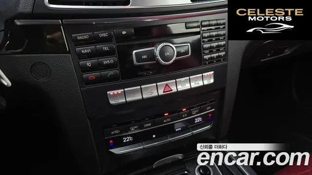 MERCEDES BENZ E-Classe W212 E200 Coupé 2014 — photo 17 sur 20