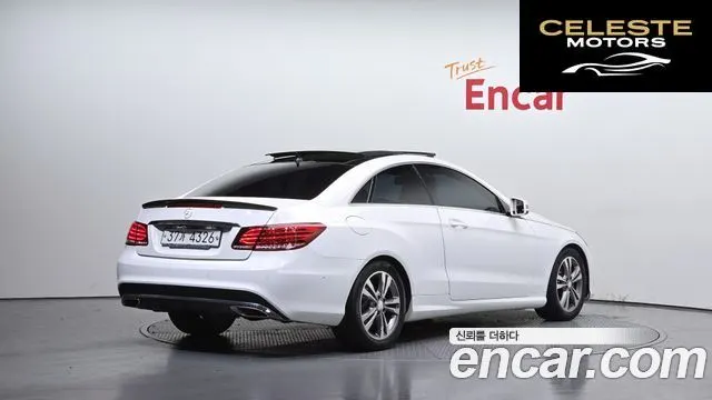 MERCEDES BENZ E-Classe W212 E200 Coupé 2014 — photo 2 sur 20