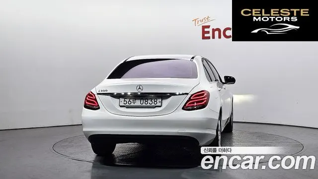 MERCEDES BENZ C-Classe W205 C200 2016 — photo 4 sur 20