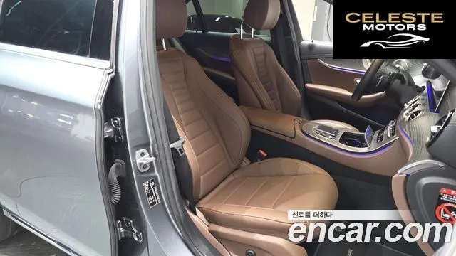 MERCEDES BENZ E-Classe W213 E350 4MATIC Exclusive 2023 — photo 10 sur 20