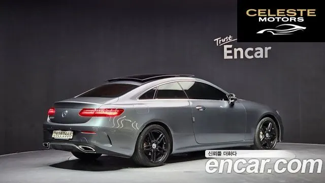 MERCEDES BENZ E-Classe W213 E220d Coupé 2018 — photo 2 sur 20