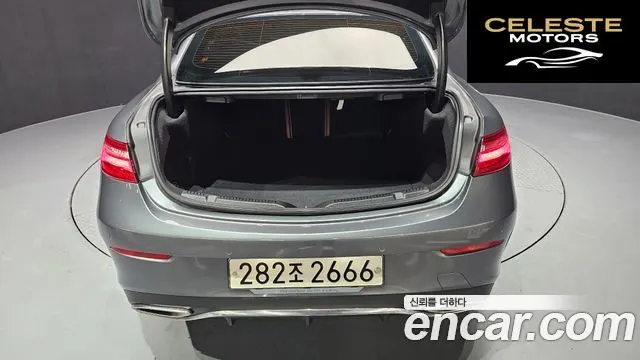 MERCEDES BENZ E-Classe W213 E220d Coupé 2018 — photo 20 sur 20