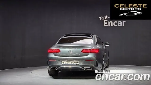 MERCEDES BENZ E-Classe W213 E220d Coupé 2018 — photo 4 sur 20