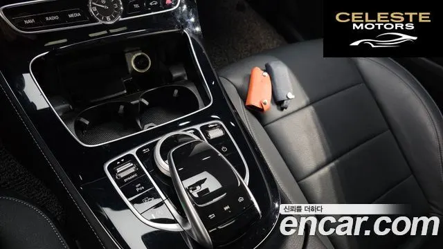 MERCEDES BENZ E-Classe W213 E200 Avantgarde 2018 — photo 17 sur 26